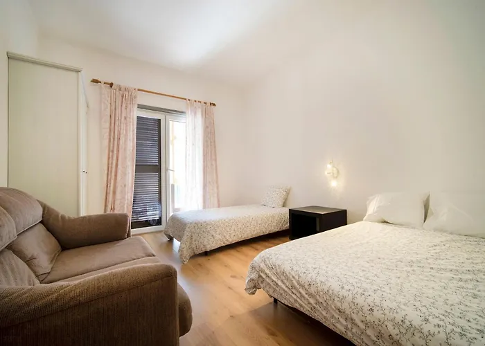 Near Baleal Semesterbostad